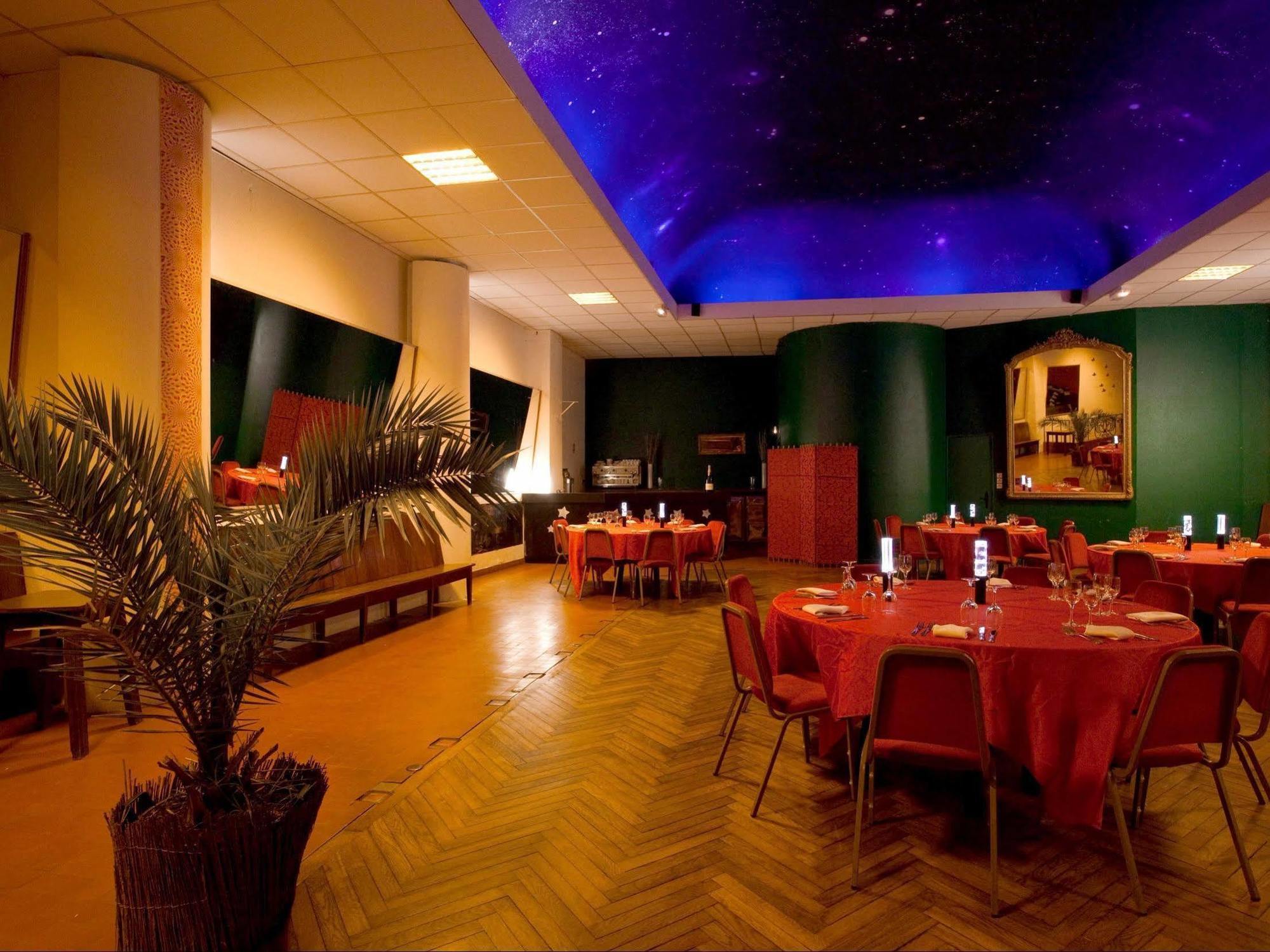 Hotel De France - Restaurant L'Insolite Дуарнене Екстер'єр фото